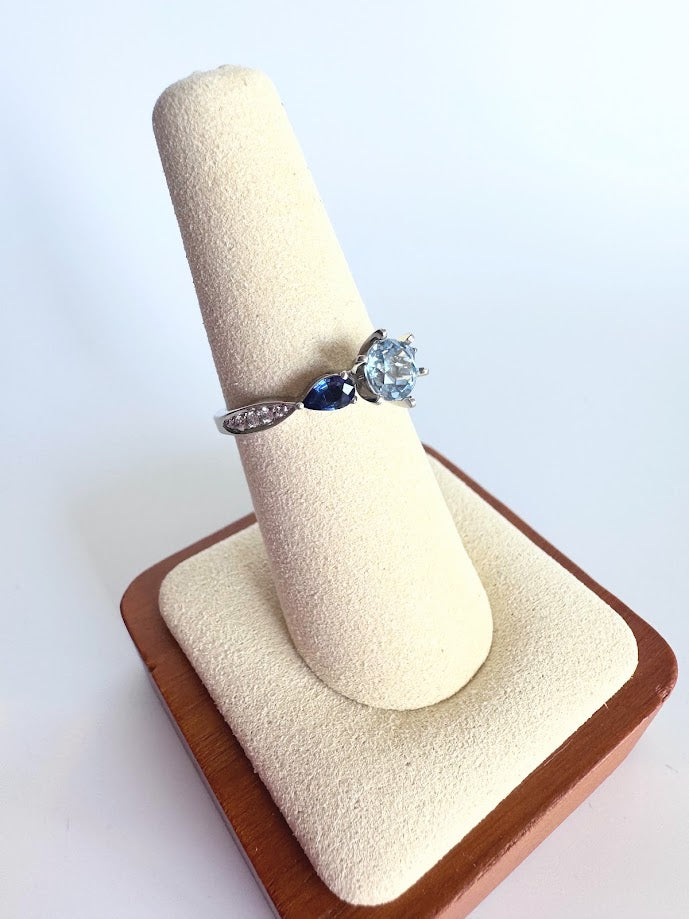 Natural Blue Topaz and Saphire w/ diamond accents Platinum Ring